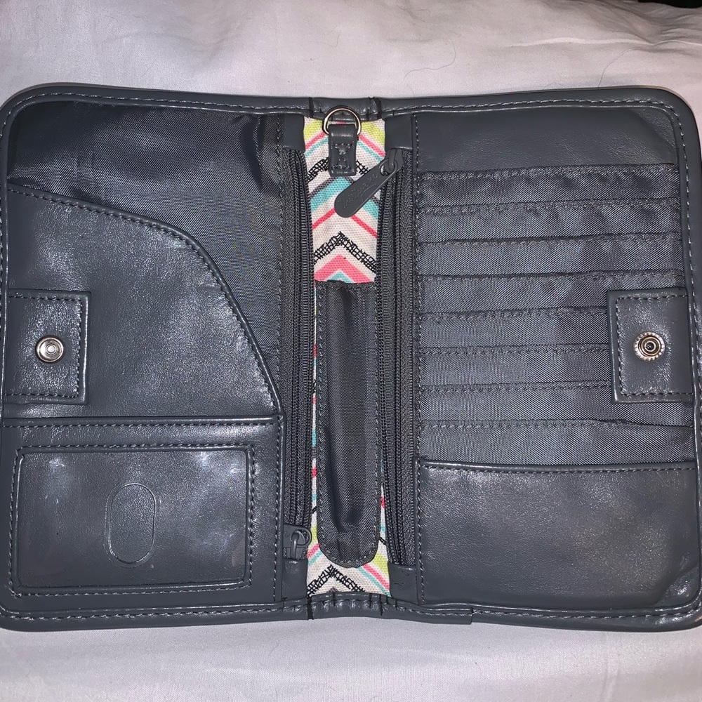 Thirty One Wallet Set - Picture 2 of 8